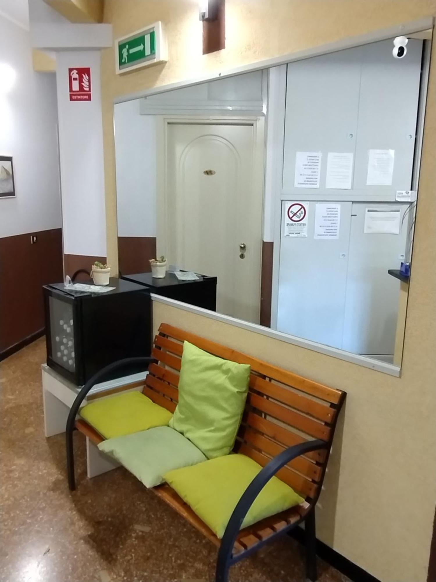 Hotel Della Piazzetta Varazze Eksteriør billede